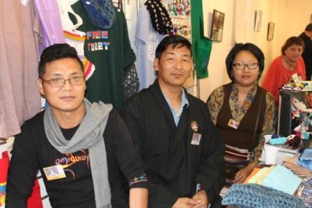 m_nos 3 amis tibetains.jpg